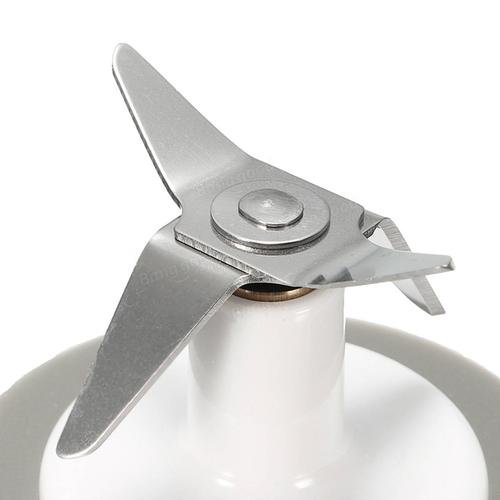 Blender blade making weird noises